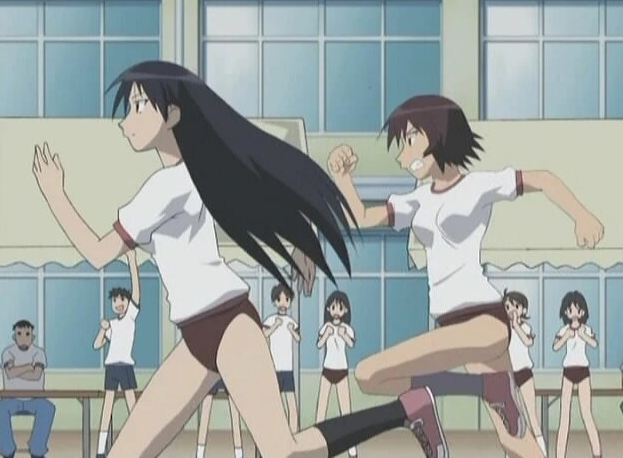 Например, спортивные школьные трусы. Вот в какой стране спортформа ТРУСЫ? 