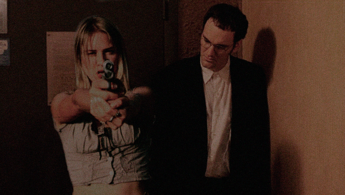 Коллаж. Рене Зеллвегер и Квентин Тарантино / Фото: скриншоты из к/ф "Любовь и 45-й калибр" и "От заката до рассвета"