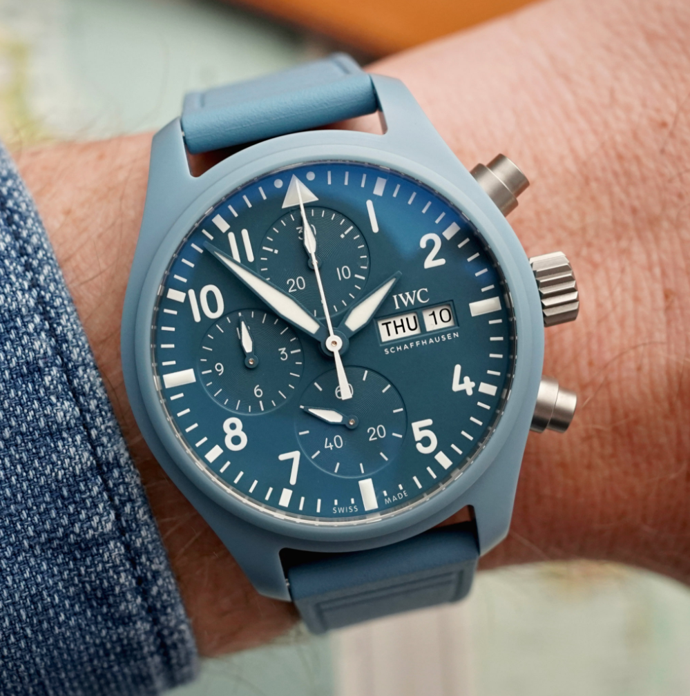 Для дополнительной информации посетите сайт IWC.com.