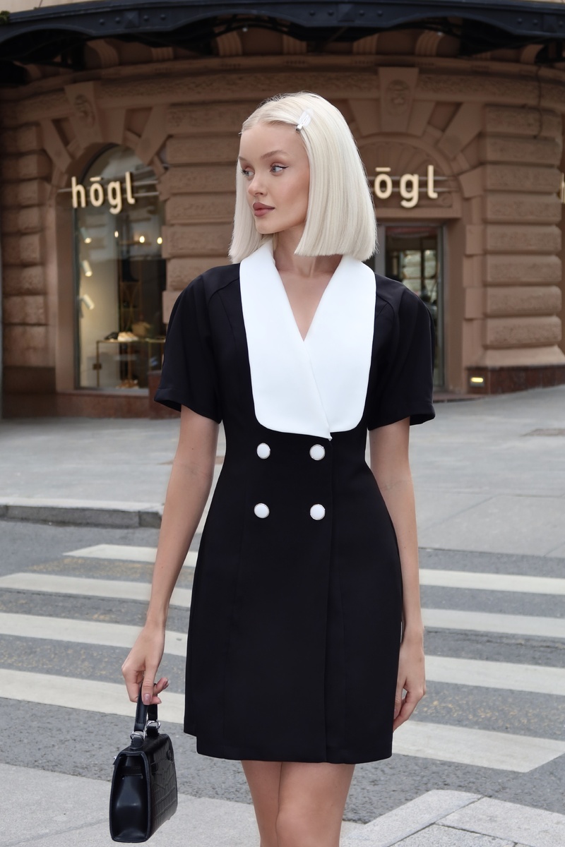 Платье: https://www.wildberries.ru/catalog/484978162/detail.aspx?utm_source=dzen&utm_medium=cpc&utm_campaign=1203126-id-blackplatsbelvorotnikom