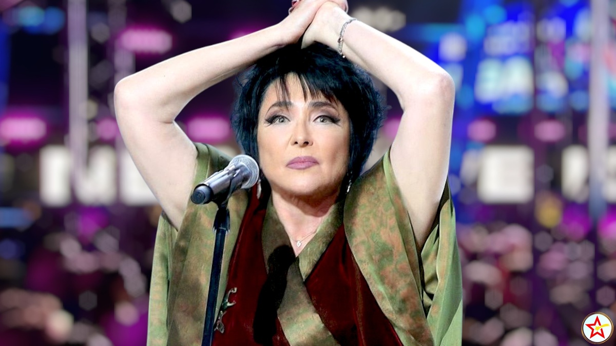 Лолита не справилась с эмоциями и убежала в слезах со сцены "Новой волны"