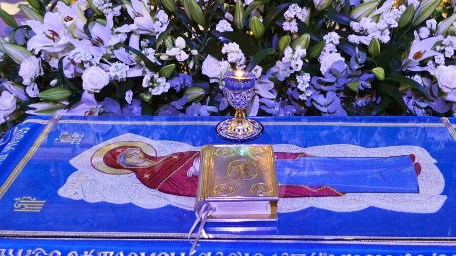 Успение Пресвятой Богородицы в 2025 году: подлинная история грустного праздника