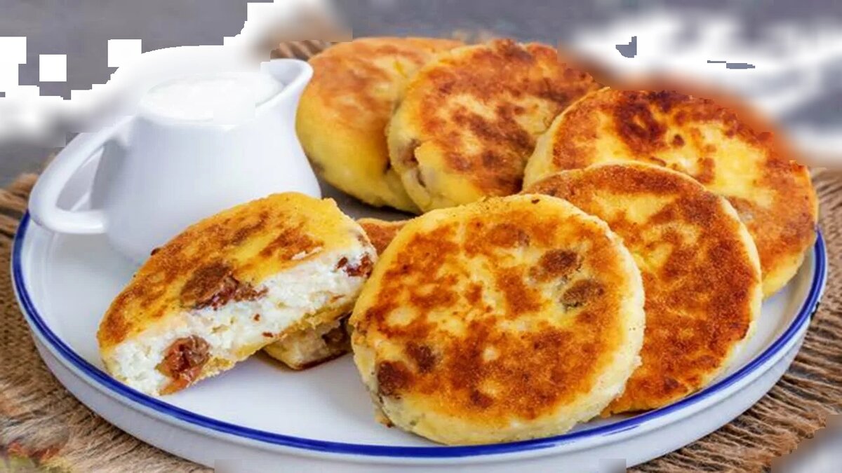 Сырники с изюмом и ванилью.