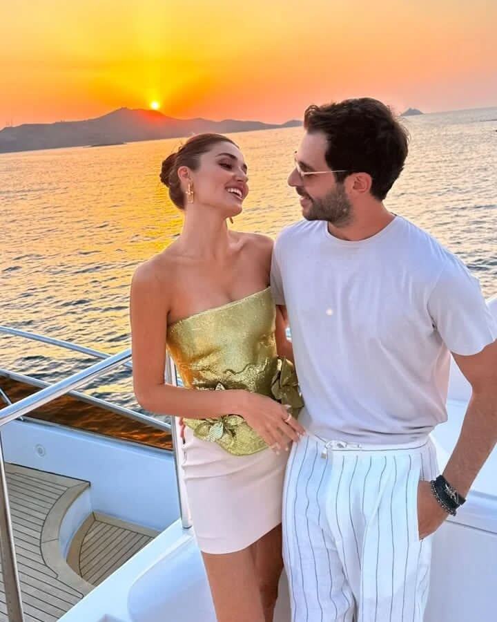 Ханде Эрчел и Хакан Сабанджи были вместе около трех лет. Фото: соцсети 