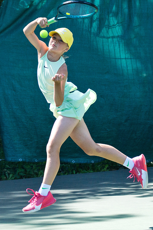 Бронзовый призер в одиночном разряде до 13 лет Елизавета Кузьменко.