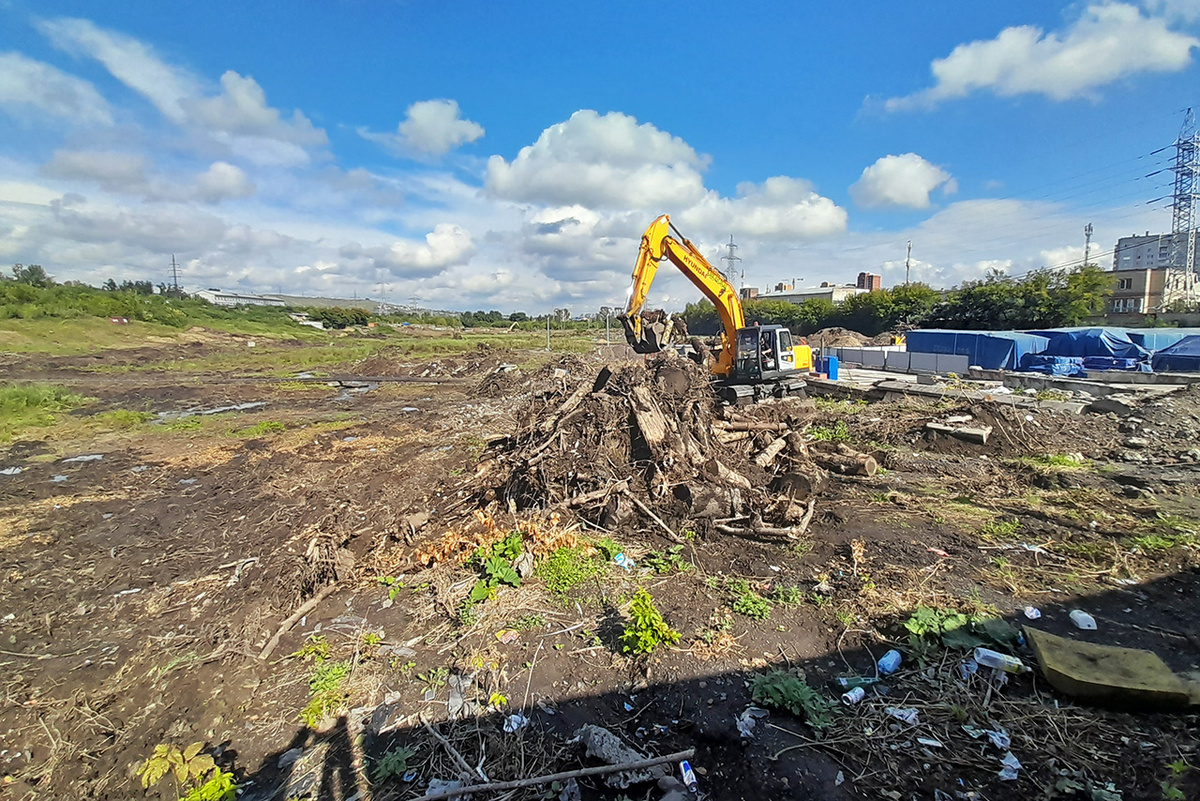     Идут работы по зачистке остатков рынка Октябрьского района