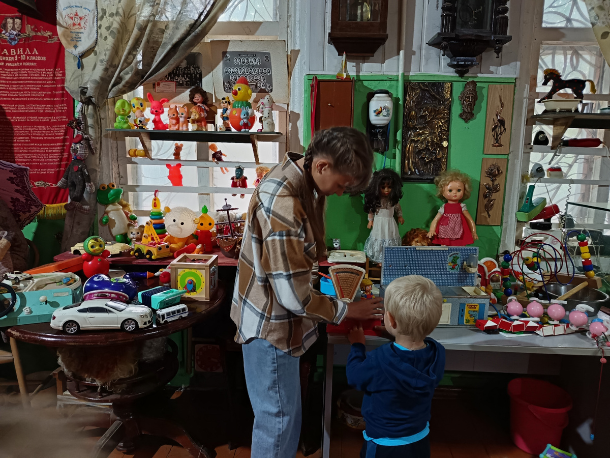 Коллекция советских игрушек.