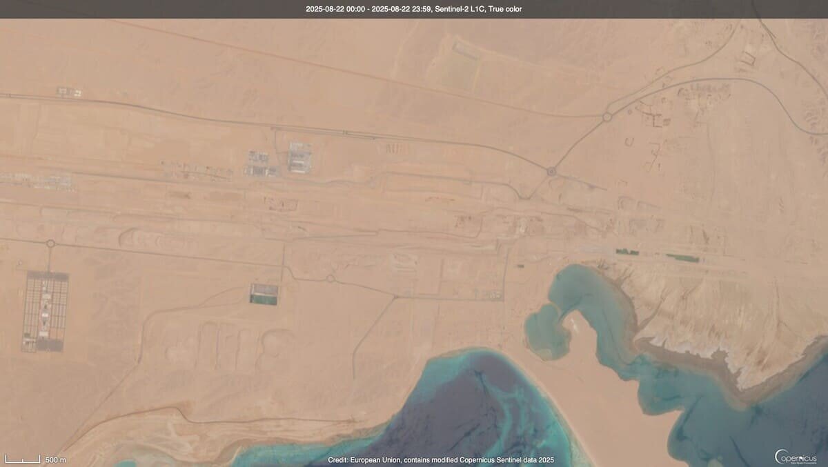    Строительная площадка горизонтального небоскреба «Зеркальная линия» / © ESA / Copernicus