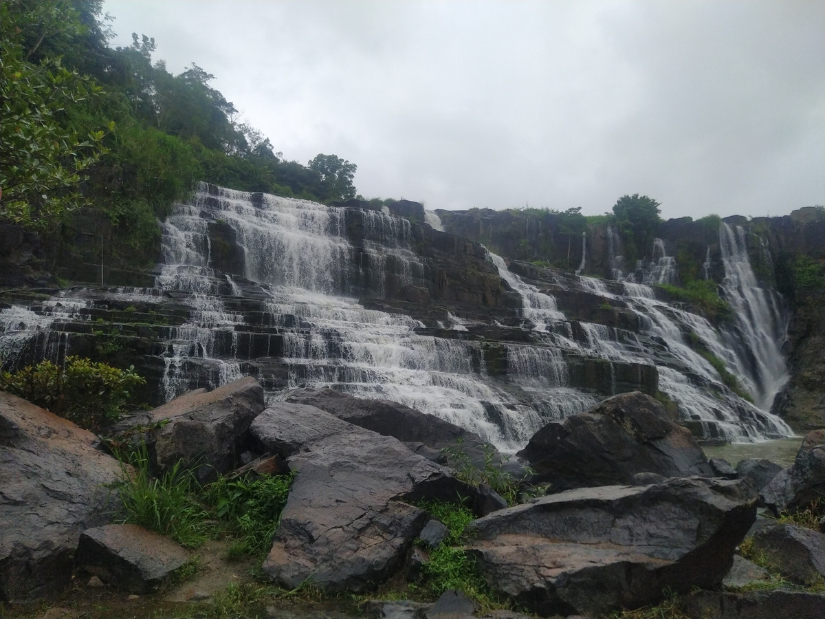 Водопад Понгур