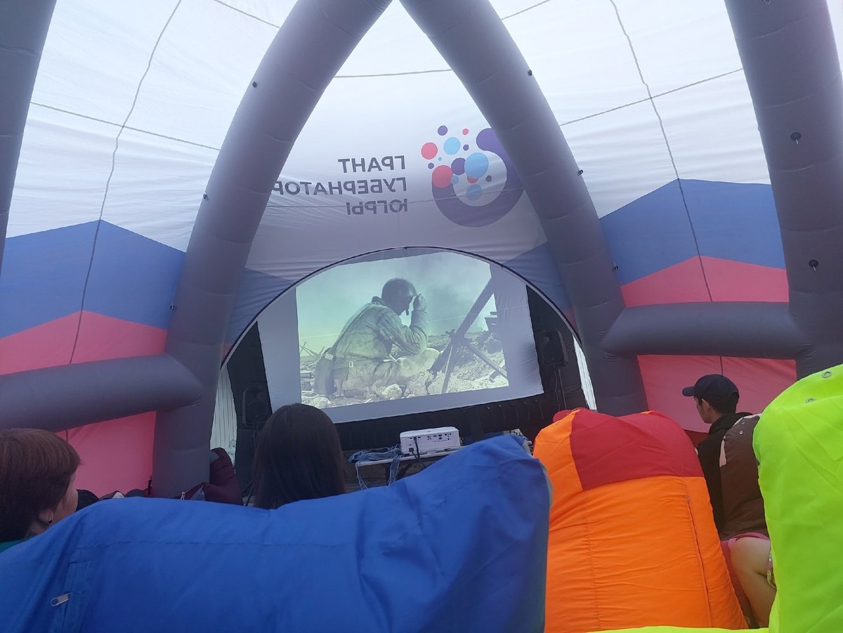    В Нижневартовском районе бесплатно показывают кино