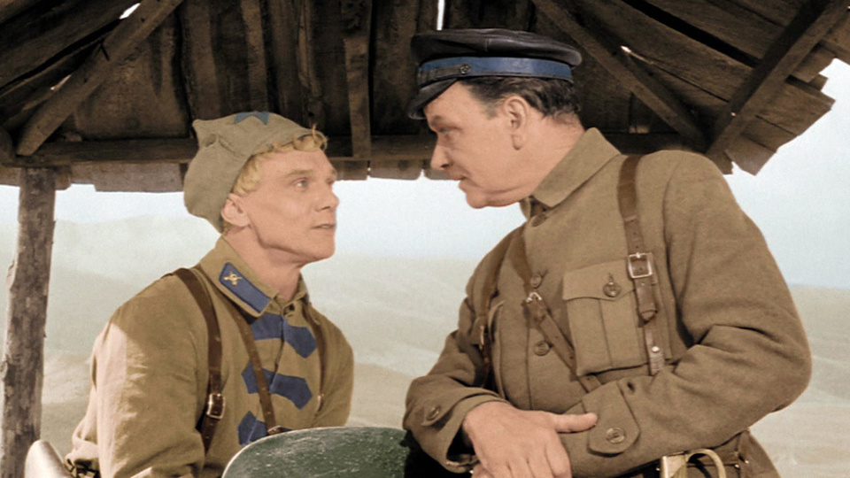 Кадры из фильма "Офицеры"