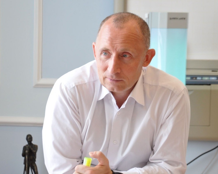     ﻿Задержан врио замгубернатора Курской области Владимир Базаров