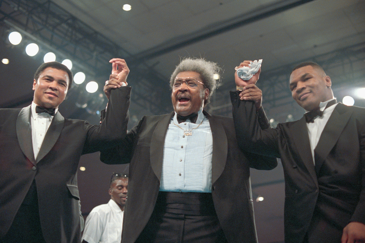 Ларри Холмс 