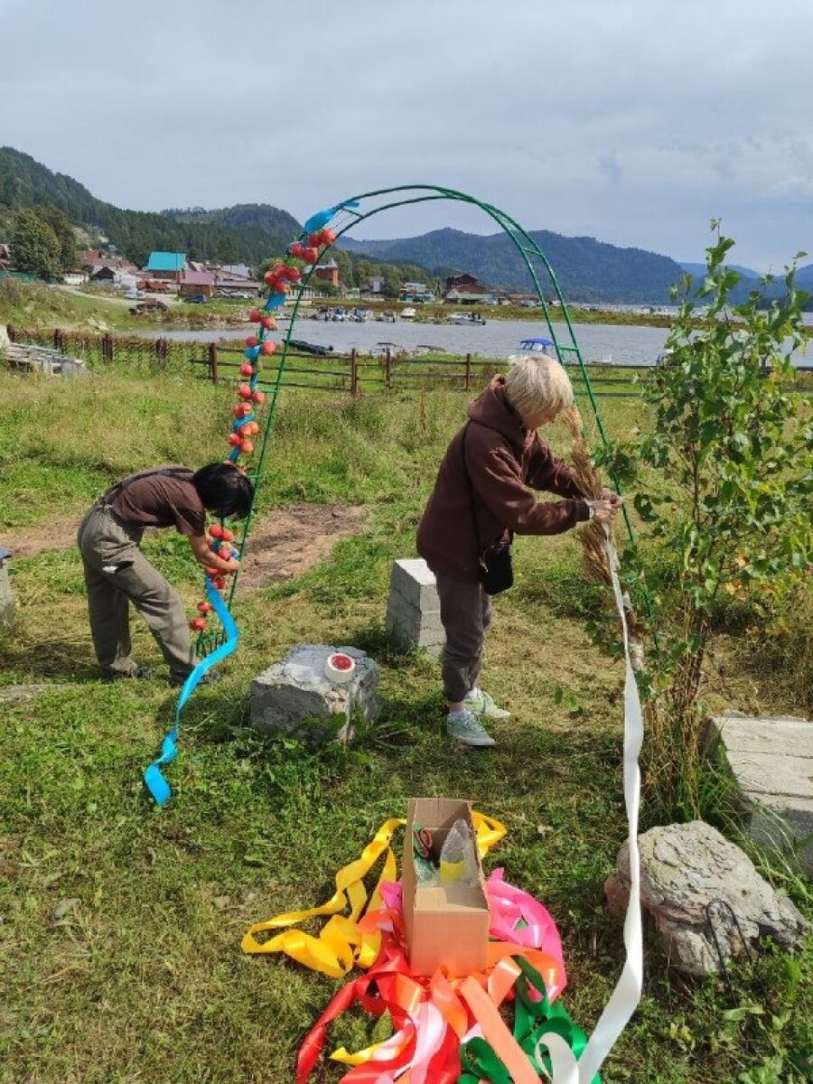    Фольклорный праздник "Телецкий Спас". Источник: t.me/altzap