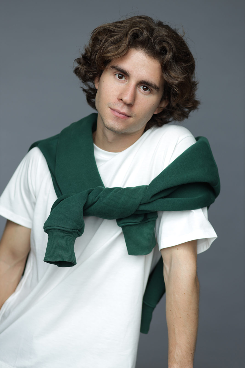 Денис Котов