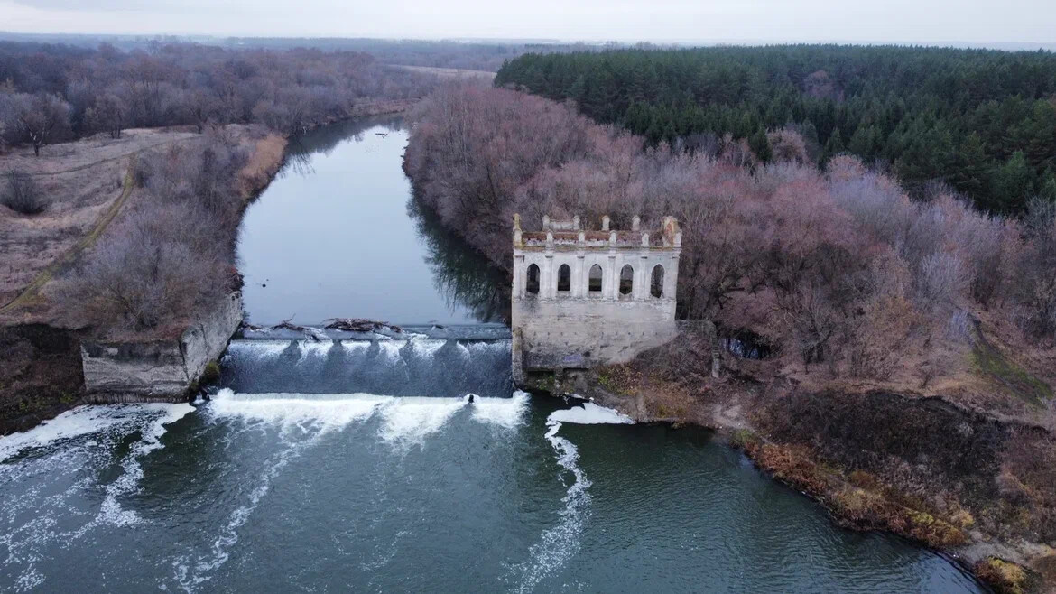 
Плотина бывшей Киятской ГЭС на реке Свияге
Фото: © Сергей Королев