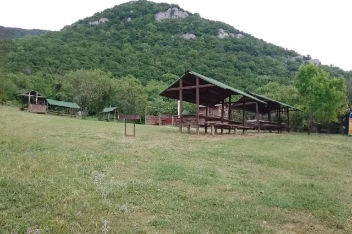    В севастопольском заказнике «Байдарский» снесут незаконные постройки