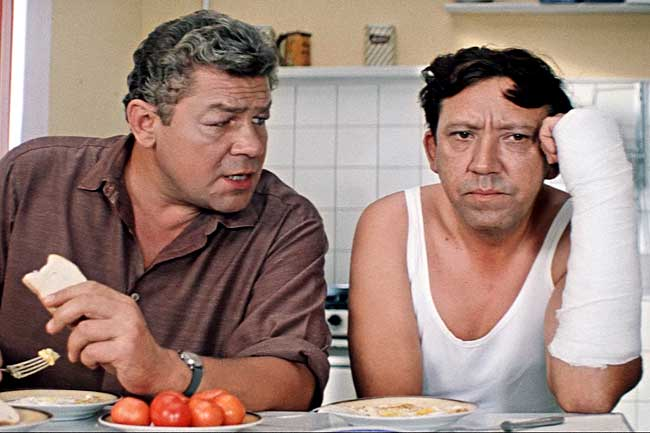 Упал, очнулся - гипс!