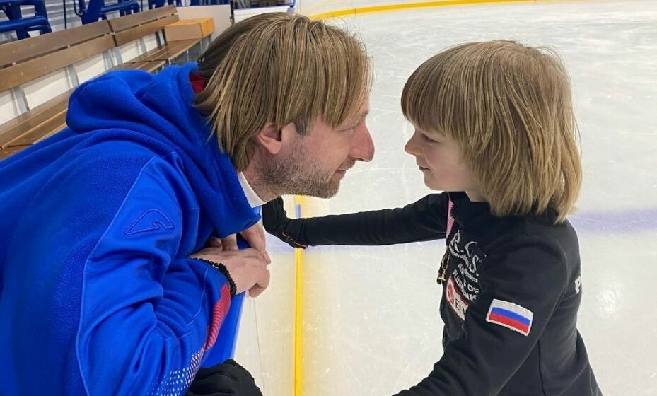 Евгений Плющенко на тренировке сына. Источник: www.kp.ru