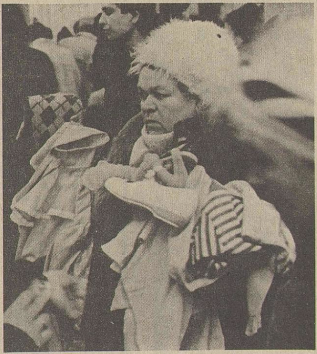 Ещё одно фото. Из газеты "Вечерняя Москва" за 23 декабря 1991 года (№252).