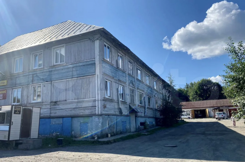    Дом рядом с собором в Петрозаводске продают за 26 млн рублейАвито