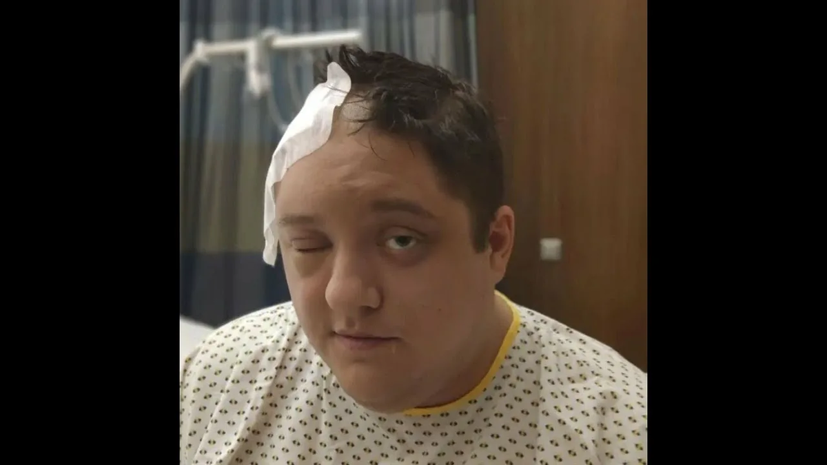 Роман Попов