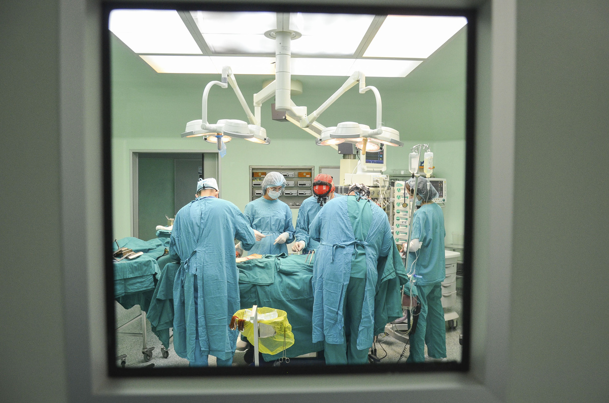 Оперативное вмешательство спасло жизнь пациента.  Фото: Фото: ФедералПресс / Дмитрий Шевалдин
