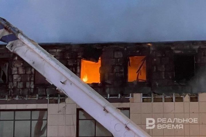    Пожар в здании отеля, январь 2024 года. Артем Гафаров / realnoevremya.ru