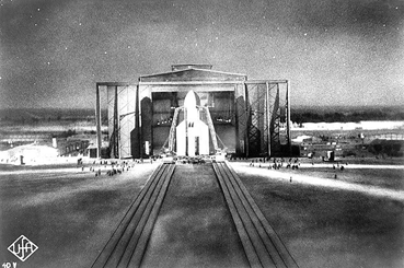 «Женщина на Луне»: вывоз ракеты на старт