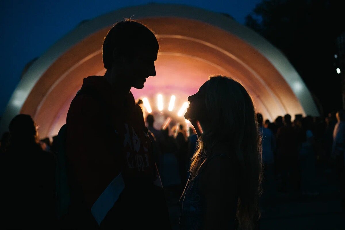 Нижегородцы на концерте у сцены «Ракушка». Фото: Сергей Тютелов