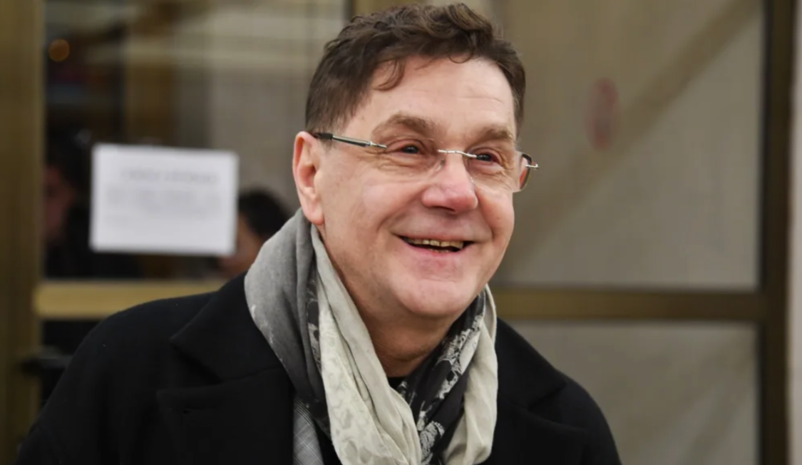на фото Сергей Маковецкий 