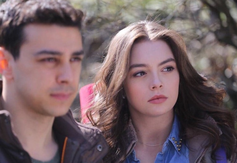 Кадр из фильма: "Иногда жизнь прекрасна" (2016-2017)