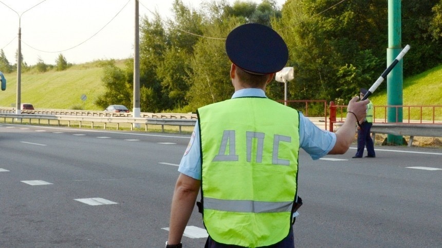 Фото заимствовано - https://m.5-tv.ru/news/364012/navezde-vsevastopol-razvernuli-blokposty-dla-proverki-qrkodov/