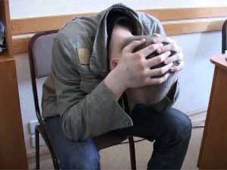 "Друзья" предложили парню шокирующий выбор. Фото: СК