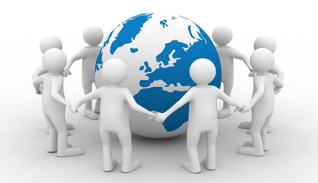 "Встаньте дети, встаньте в круг..." Из песенки в детском фильме.