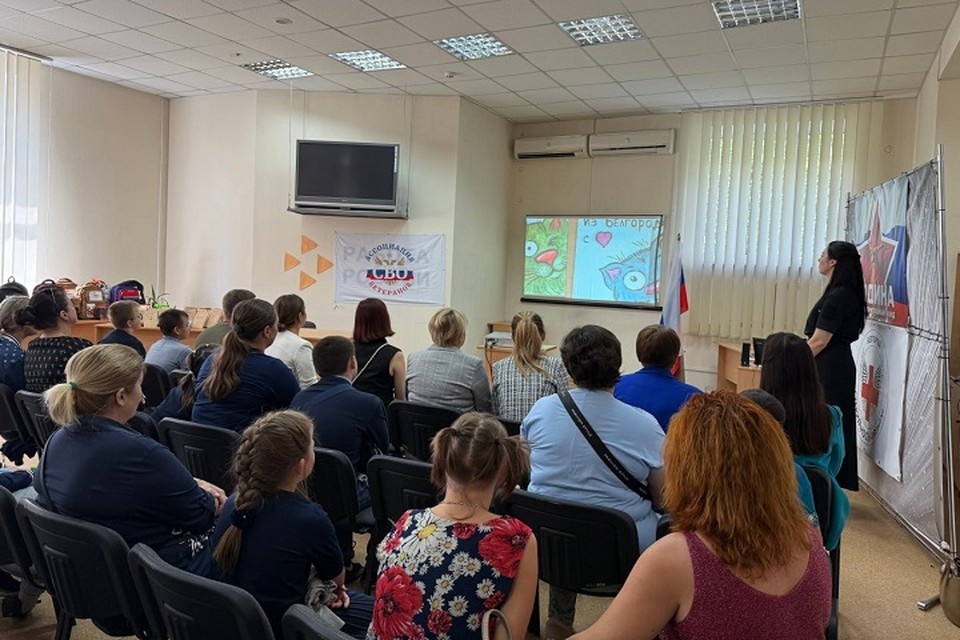    В ДНР прошла всероссийская акция «Рюкзачок для школьника». Фото: Минтруд ДНР