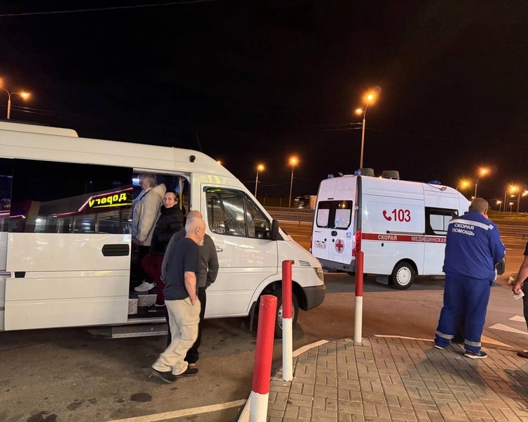     Курские врачи обследуют суджан, вернувшихся сегодня ночью на Родину