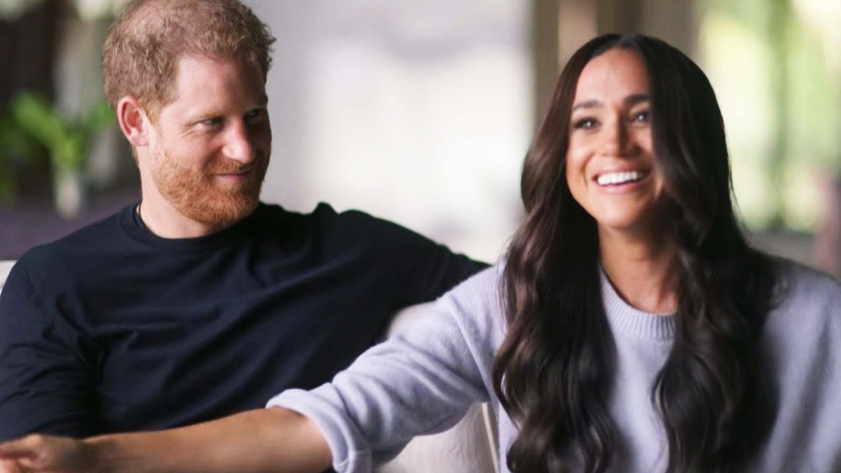 Кадр из сериала Гарри и Меган