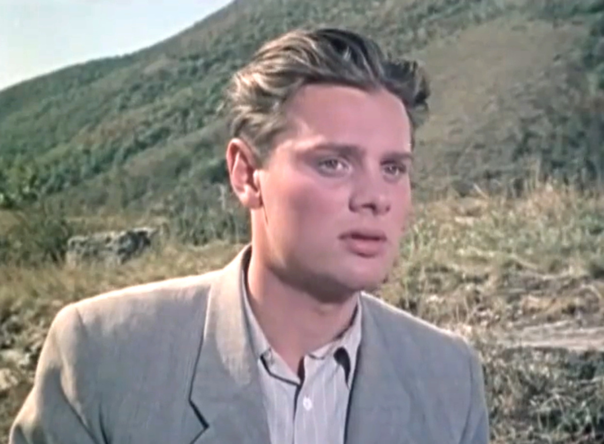 Кадр из кинофильма "Доброе утро", 1955 г., режиссер Андрей Фролов, сценарист Леонид Малюгин, композитор Василий Соловьев-Седой (скриншот)