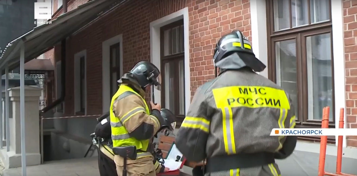     В красноярском театре Пушкина прошли пожарные учения