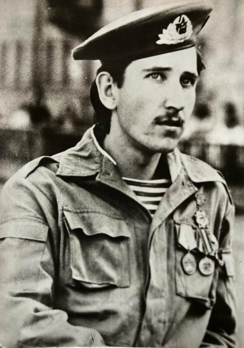 Рядовой ВДВ Виктор Емолкин