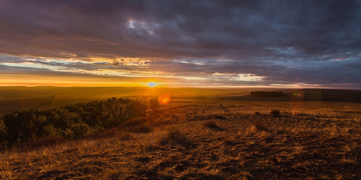 Рассвет с горы Любви. Аркам.