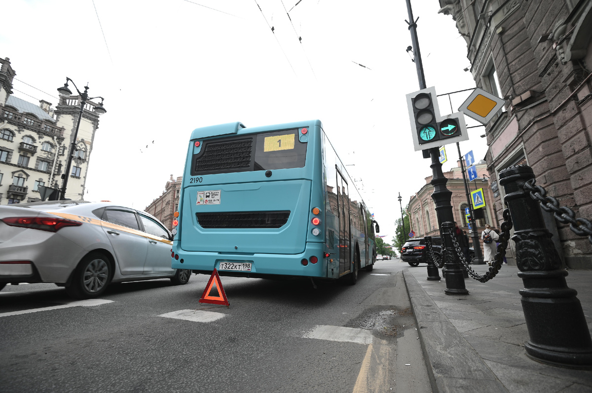 Женщина села в автобус до дома и пропала. Фото: Алексей Булатов. 