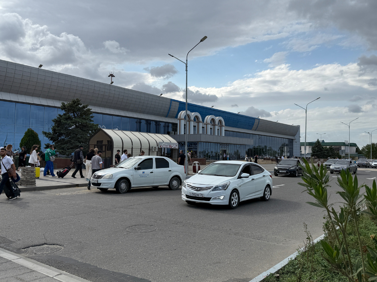 Аэропорт Махачкалы