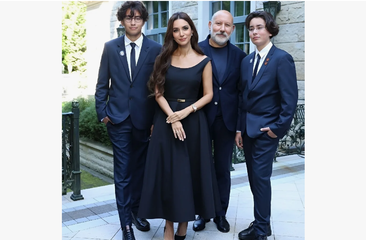 С мамой и дедушкой Пашой 