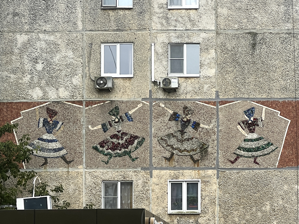 «Танцующие девушки». Фото автора