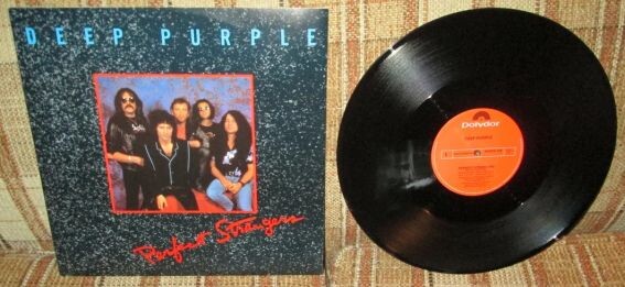 Альбом DP «Perfect Strangers» 1984 г.: «Ни один альбом группы не падал творчески так низко, вялая, жалкая попытка, это Rainbow чистой воды»