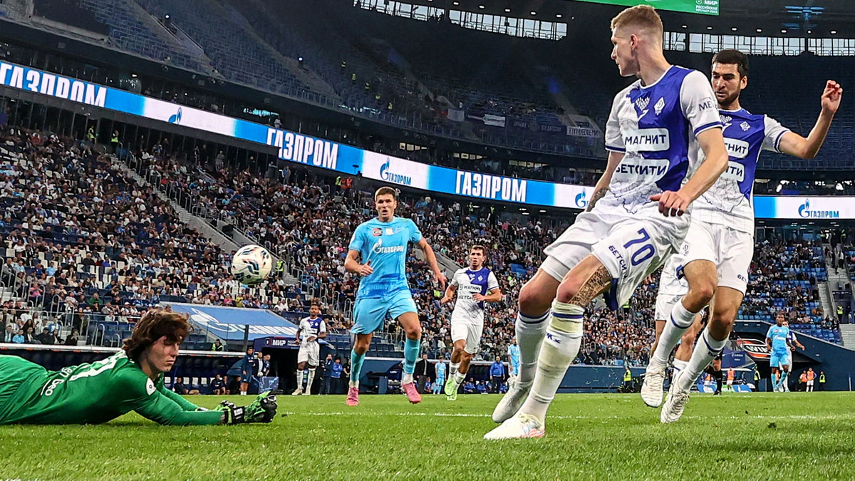 «Зенит» — «Динамо» (Махачкала) во время матча РПЛ (Фото Петра Ковалева / ТАСС)