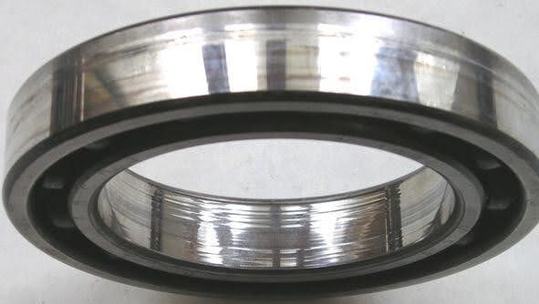 Следы проворачивания колец подшипника
