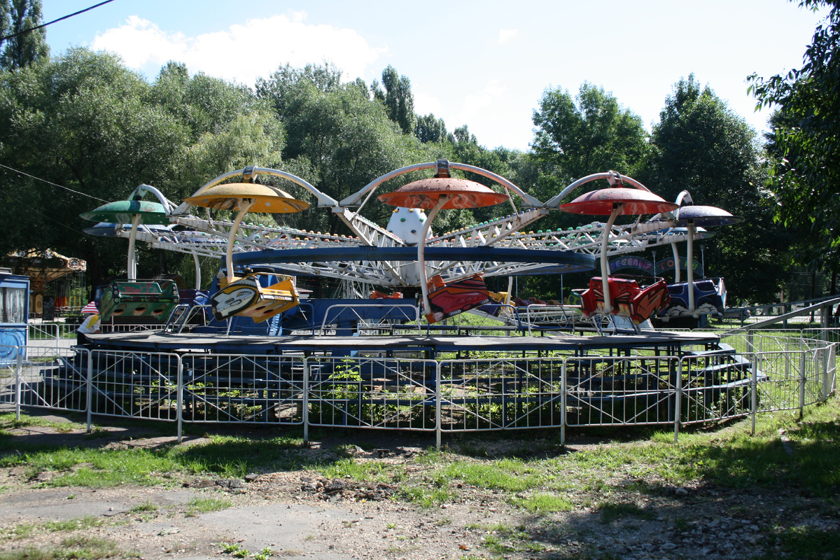  Карусель   " Орбита", Нижний парк, Липецк, 2016 год 